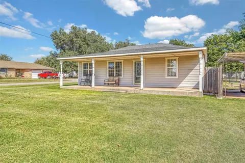 1410 N 5th St, Sayre, OK 73662