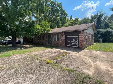 522 W Highland St, Tecumseh, OK 74873