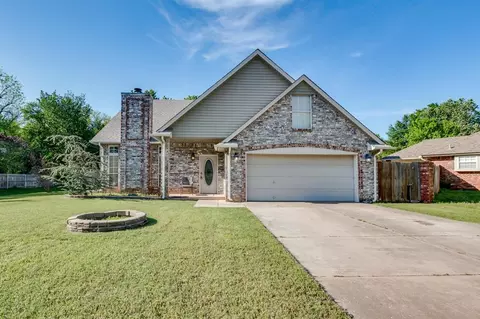 3137 Walnut Rd, Norman, OK 73072