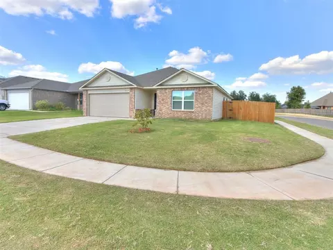 2016 Dillards Dr, Chickasha, OK 73018 photo 2