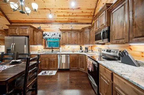 Kitchen - 111 Xtreme Ln, Broken Bow, OK 74728 photo 1 of 4