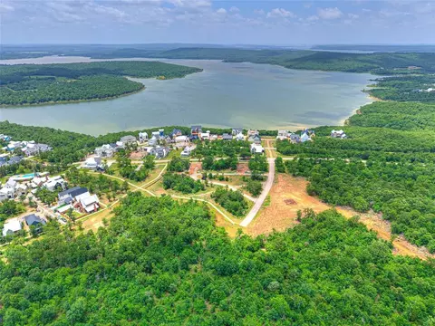 115 Lower Greenway, Carlton Landing, OK 74432