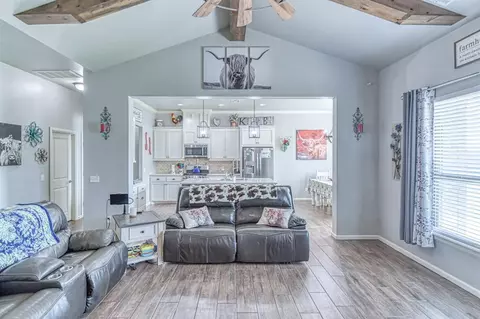 Entry Way - 1616 Pendleton Pl, Moore, OK 73160 photo 2 of 2