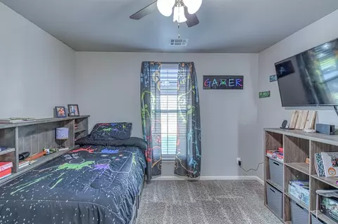 Bedroom - 1616 Pendleton Pl, Moore, OK 73160 photo 6 of 6