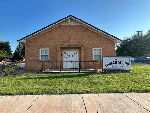 1301 E Independence St, Shawnee, OK 74804