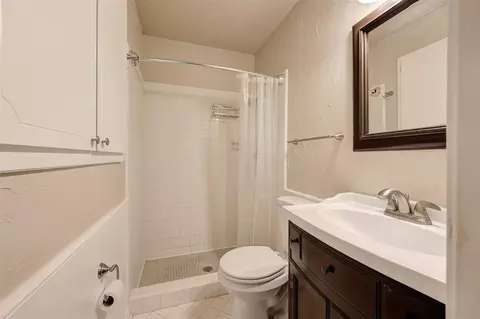 Bath - 3725 N Grant Ave, Bethany, OK 73008 photo 1 of 5