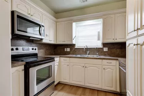 Kitchen - 3725 N Grant Ave, Bethany, OK 73008 photo 3 of 6