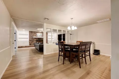 Dining - 3725 N Grant Ave, Bethany, OK 73008 photo 2 of 3