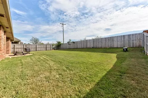 Exterior - 1336 Brice Dr, Moore, OK 73160 photo 5 of 5