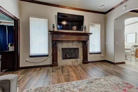 Living - 1336 Brice Dr, Moore, OK 73160 photo 2 of 6
