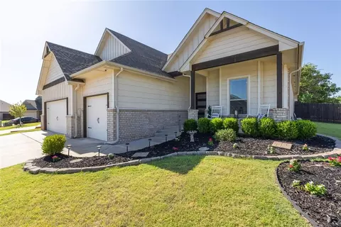 4124 Armstead Ave, Edmond, OK 73012