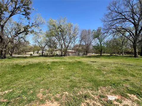 335 S Dixon Ave, Shawnee, OK 74801