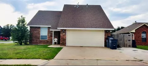 419 SW 79th St, Lawton, OK 73505