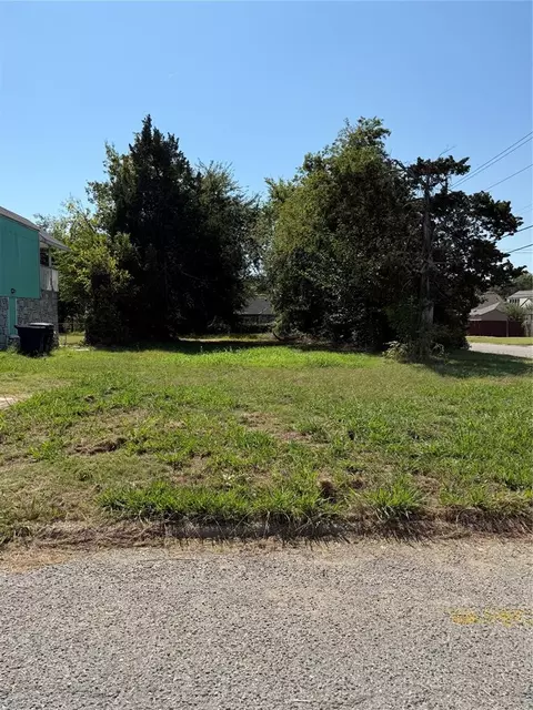 2400 NE 25th St, Oklahoma City, OK 73111