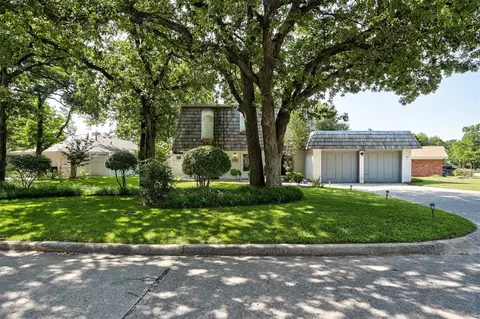 1724 N Fordson Ave, Bethany, OK 73008