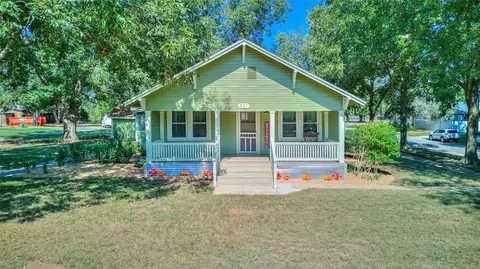 431 E Broadway St, Lexington, OK 73051