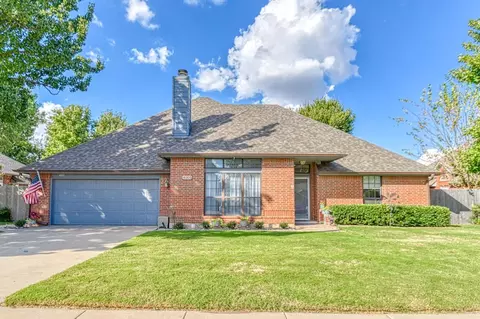 4005 Kent St, Norman, OK 73072
