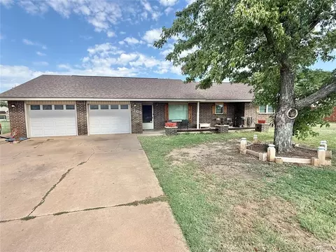 1305 Andy St, Altus, OK 73521