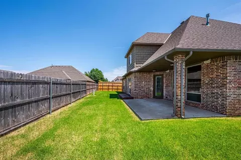 Other - 3205 Sycamore Dr, Moore, OK 73160 photo 7 of 10