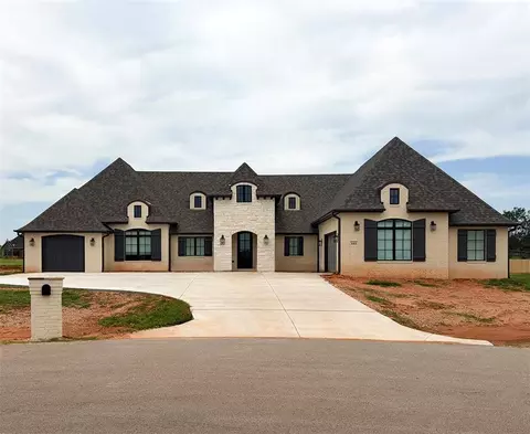 905 Lucas Cir, Newcastle, OK 73065