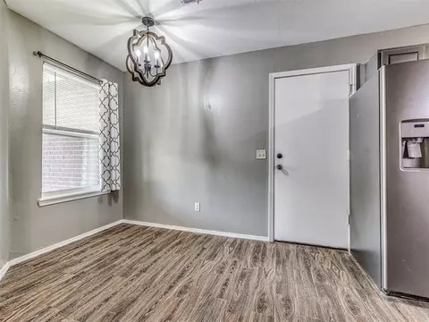 Dining - 919 E 2nd St, Cushing, OK 74023 photo 1 of 1