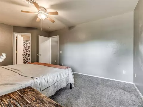Bedroom - 919 E 2nd St, Cushing, OK 74023 photo 7 of 7