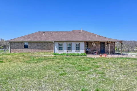 Exterior - 1895 E Maple Rd, Purcell, OK 73080 photo 5 of 8
