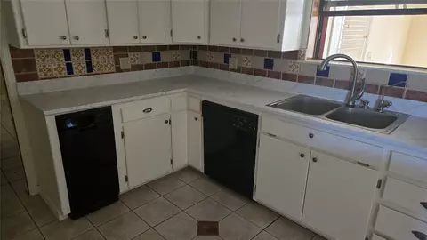 Kitchen - 1895 E Maple Rd, Purcell, OK 73080 photo 2 of 4