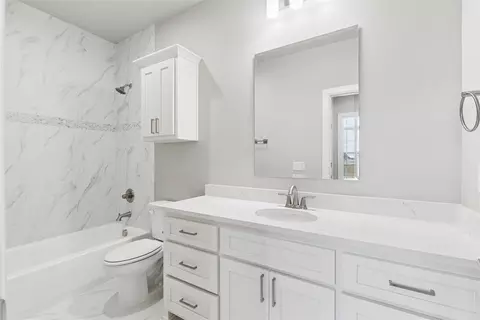 Bath - 18140 Fields Dr, Edmond, OK 73012 photo 7 of 8