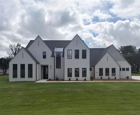 1046 Lucas Way, Newcastle, OK 73065