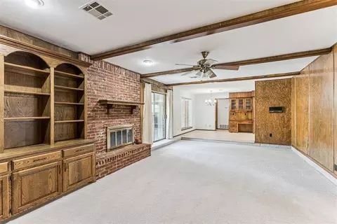 Living - 1109 N Ranch Rd, Altus, OK 73521 photo 1 of 6