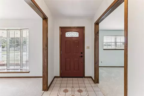 Entry Way - 1109 N Ranch Rd, Altus, OK 73521 photo 1 of 1