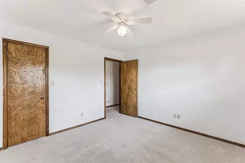 Bedroom - 1109 N Ranch Rd, Altus, OK 73521 photo 4 of 9