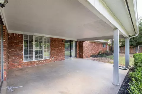 Exterior - 1109 N Ranch Rd, Altus, OK 73521 photo 9 of 9