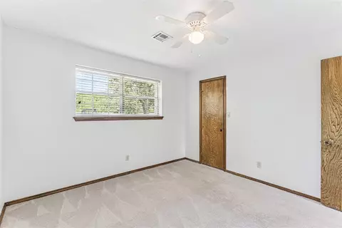 Bedroom - 1109 N Ranch Rd, Altus, OK 73521 photo 7 of 9
