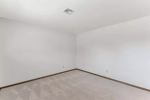 Bedroom - 1109 N Ranch Rd, Altus, OK 73521 photo 9 of 9