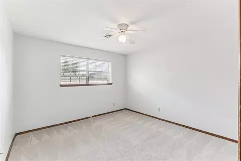 Bedroom - 1109 N Ranch Rd, Altus, OK 73521 photo 5 of 9