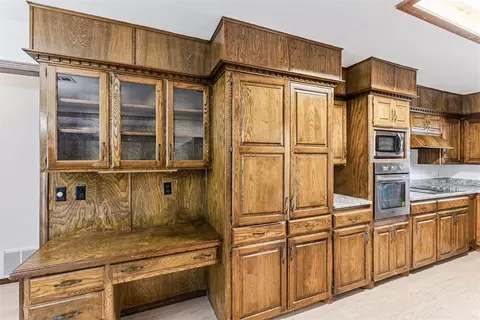 Kitchen - 1109 N Ranch Rd, Altus, OK 73521 photo 5 of 5
