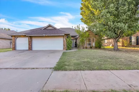 801 Dana Dr, Yukon, OK 73099