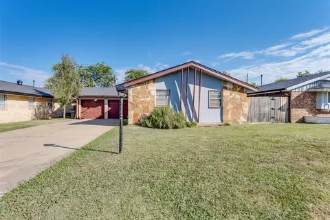 4813 Elmview Dr, Del City, OK 73115