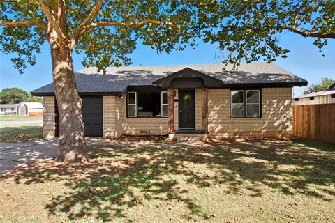 530 N Lowe St, Hobart, OK 73651