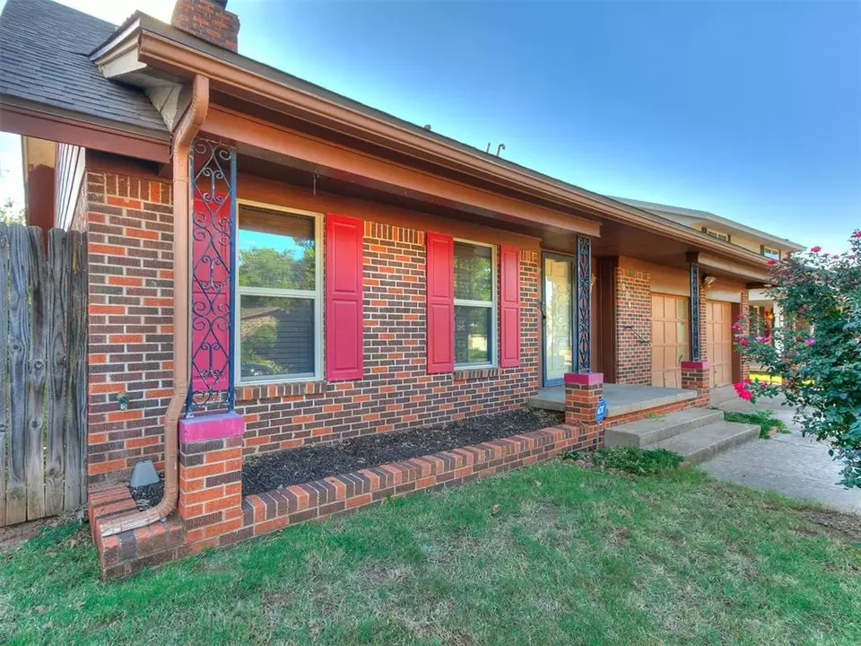 Exterior - 1004 W Idylwild Dr, Oklahoma City, OK 73110 photo 1 of 4