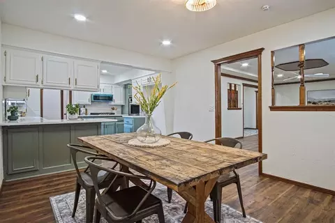 Dining - 415 Stonegate Dr, Guthrie, OK 73044 photo 1 of 3