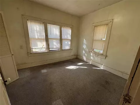 Bedroom - 622 E Frank St, Norman, OK 73071 photo 1 of 2