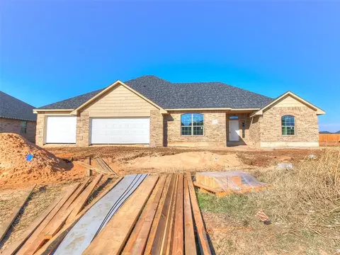 2216 E Cover Ln, Stillwater, OK 74074