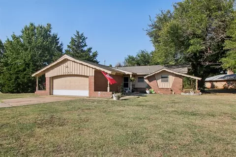 1103 Woods Ave, Norman, OK 73069