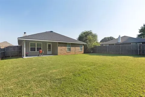 Exterior - 2012 Jackson Dr, Norman, OK 73071 photo 6 of 8