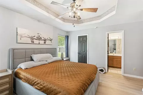 Bedroom - 2012 Jackson Dr, Norman, OK 73071 photo 4 of 6