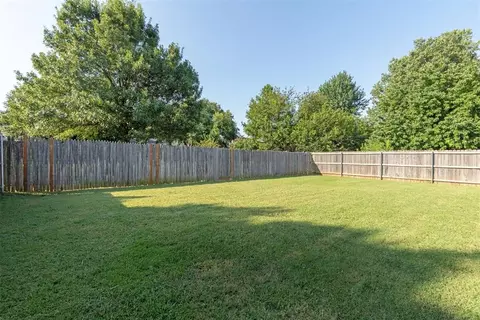 Exterior - 2012 Jackson Dr, Norman, OK 73071 photo 8 of 8