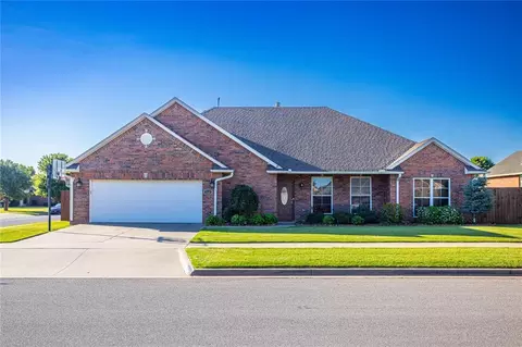 2220 Stratta, Weatherford, OK 73096